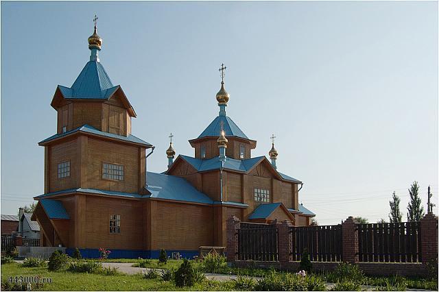 Введенская церковь. / Ставропольский район,  Рязань село .