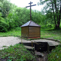 Святой источник у Крестовоздвиженской церкви (8.7.22).